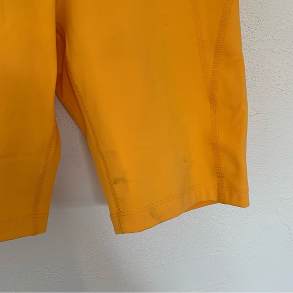 girlfriend collective saddle mustard yellow compression active shorts Small - Picture 3 of 5